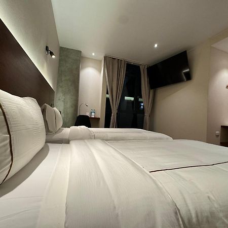 Hotel De Turistas Икитос Екстериор снимка