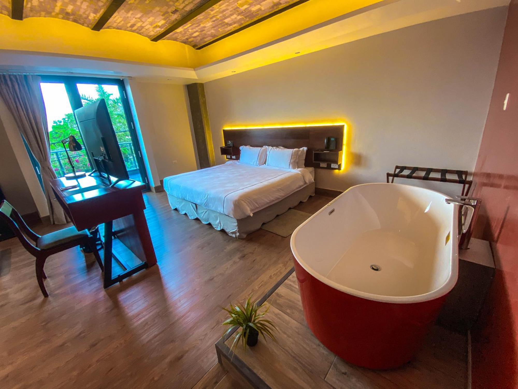 Hotel De Turistas Икитос Екстериор снимка