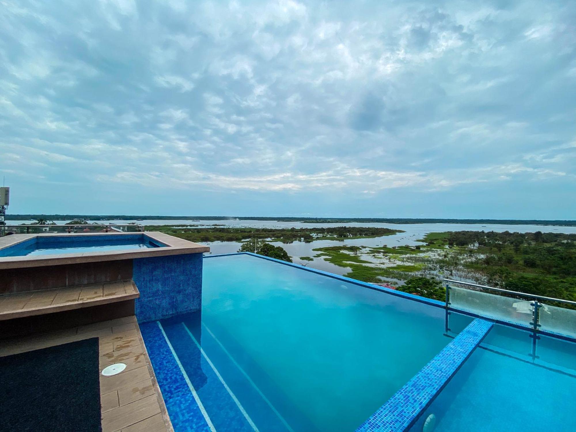 Hotel De Turistas Икитос Екстериор снимка