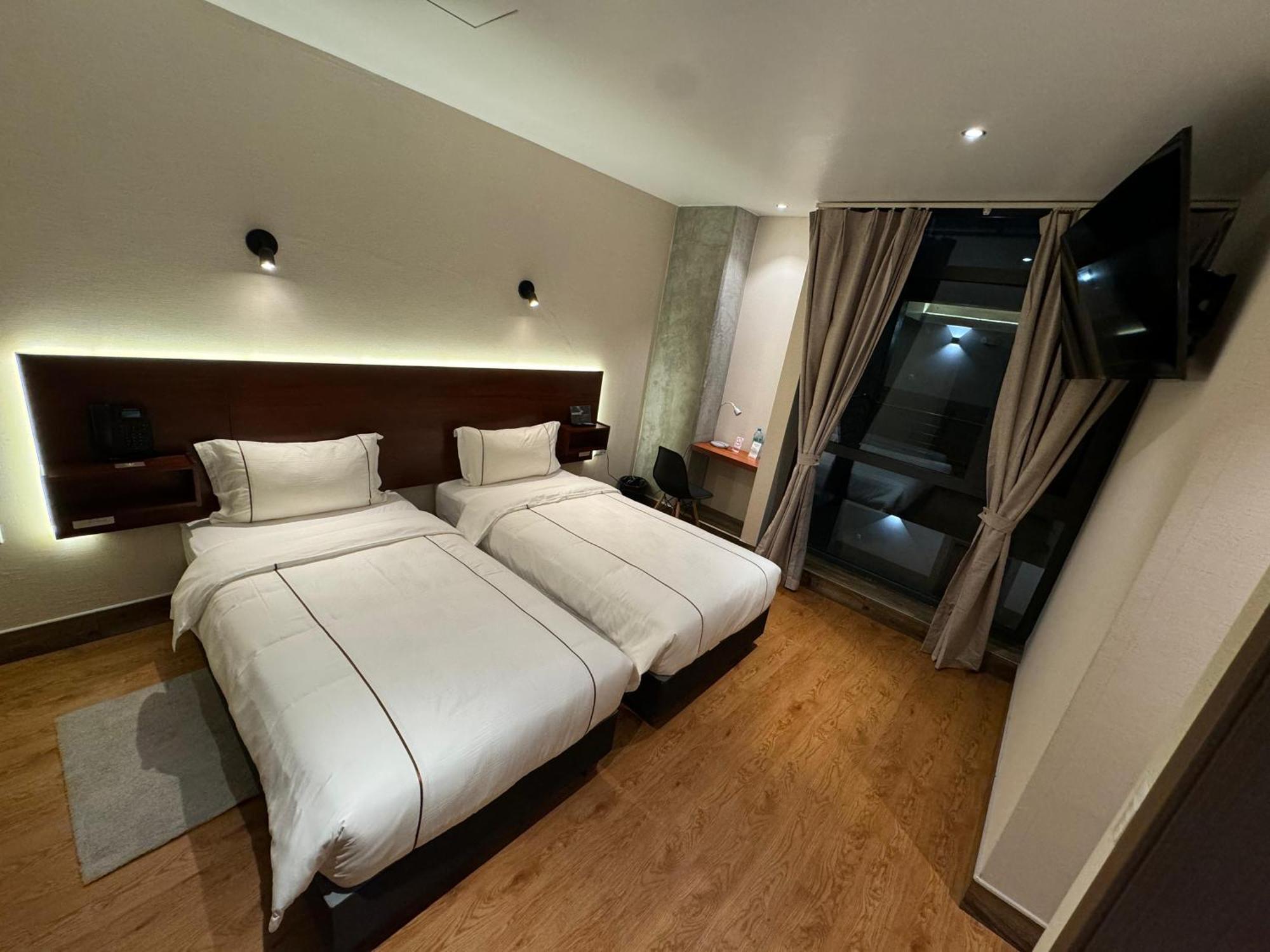 Hotel De Turistas Икитос Екстериор снимка